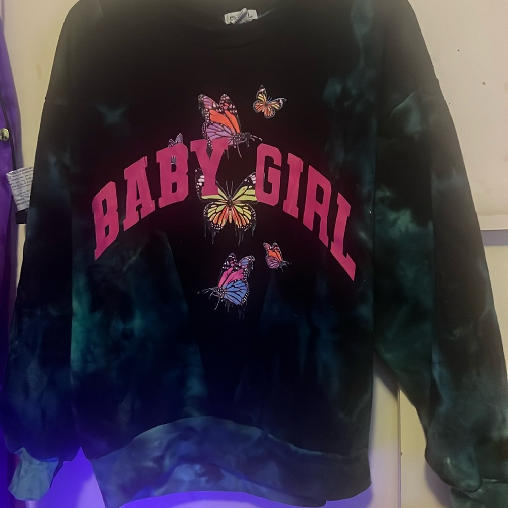 Sweatshirt